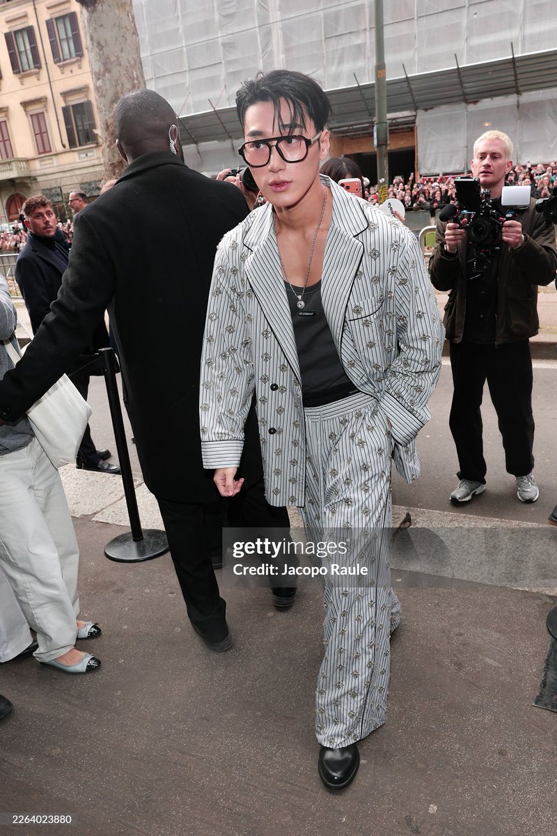 [📷] Dolce&amp;Gabbana Global Ambassador Choi San attends the D&amp;G Fall/Winter 2026 Women's Fashion Show during Milan Fashion Week

#CHOISAN #산 #DGFW26 #DolceGabbana