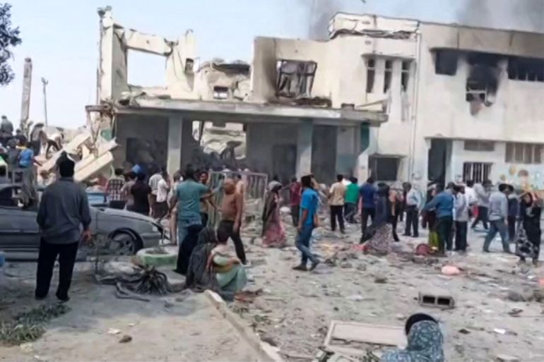 nerdygirl31626's tweet photo. Attacking children at school in Minab is inhumane and must be condemned worldwide.
Striking innocent students is crime against humanity.
@UNHumanRights
@DonaldTrump
@antonioguterres
#StopAttackingSchools
#ProtectChildren https://t.co/RHwmoH6B2s
