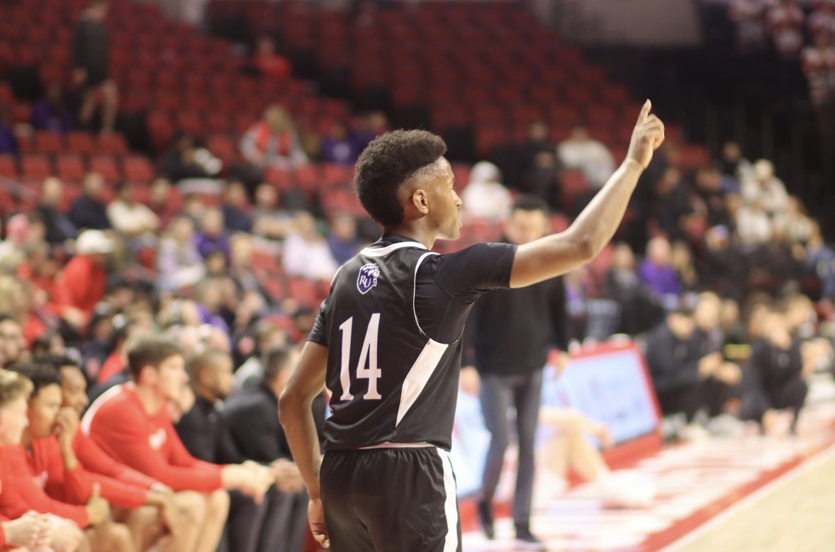 DeVon Oregon tweet media