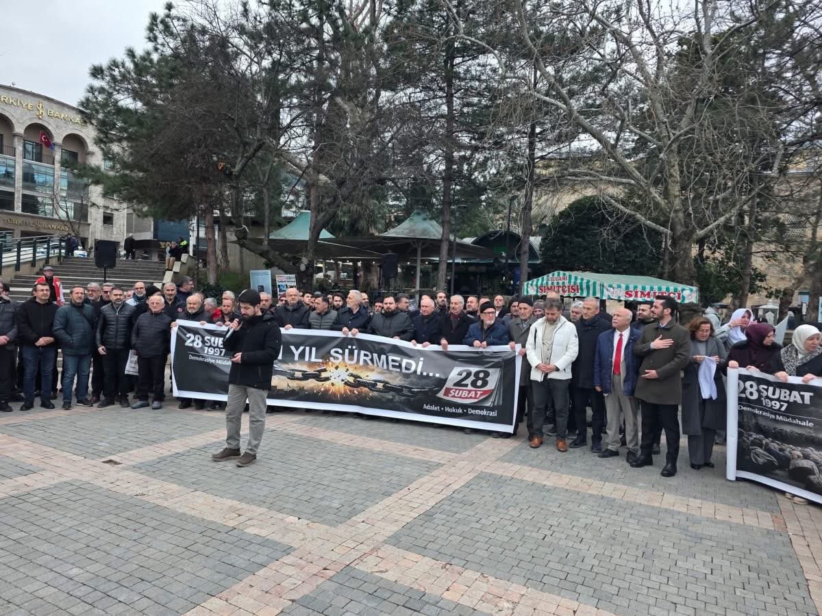 Milli iradeye vurulmak istenen prangaları unutmadık! 
28 Şubat’ın 29. yılında Bursa Gönüllü Kuruluşlar Platformu ile birlikte, Vesayete hayır, tam bağımsız millet iradesine evet dedik. Karanlık zihniyetler tarihin tozlu raflarında kalsa da, bizim sivil direnişimiz ve