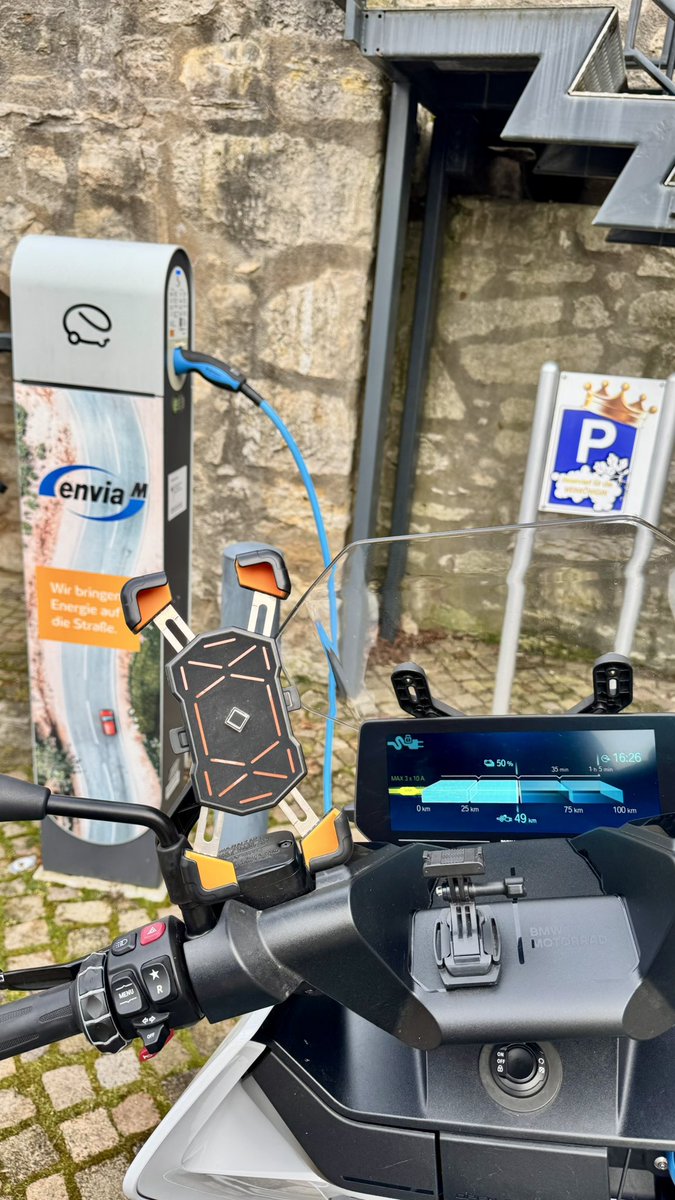 Chrissi & Technik tweet media