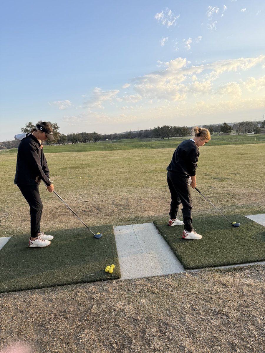 Lubbock-Cooper Girls Golf tweet media