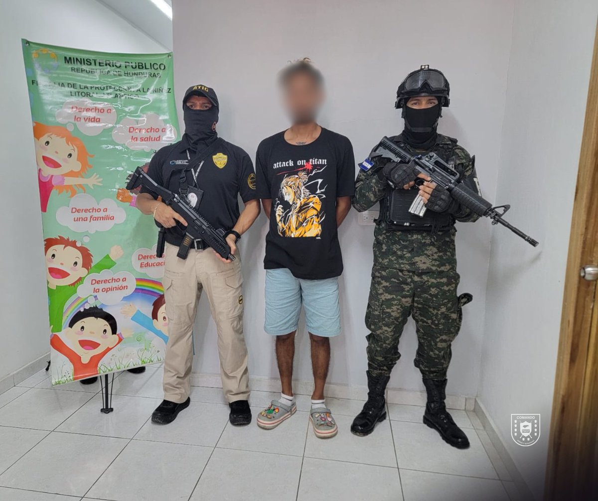 PMOPHN's tweet image. #OperacionesPMOP | Las @FFAAHN a través de la @PMOPHN (#9BPMOP), ejecutaron operaciones de allanamiento en apoyo a la Agencia Técnica de Investigación Criminal (#ATIC) en la colonia Melgar, de la ciudad de La Ceiba, Atlántida.

Como resultado de esta operación, se realizó la