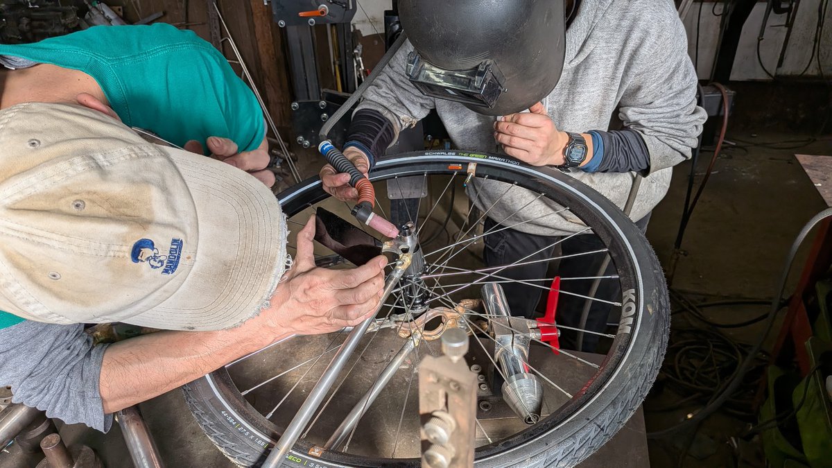 U_R_A_bicycles's tweet photo. #ByobFactoryTokyo
#framebuilding
#自転車は作ろう
最近はTIG溶接も併用しているみたい。 https://t.co/IruyenAylh