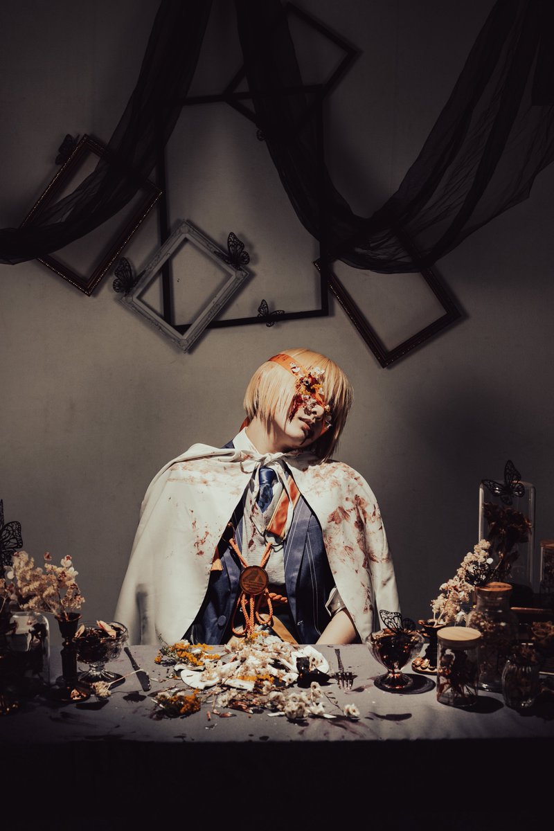 cosplay | 山姥切国広
⚠︎血糊

p:<a href="/shizakis4i/">紫崎</a>