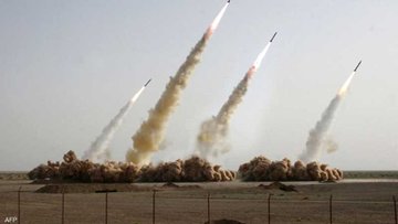 الحرس الثوري الايراني يضرب كل من الامارات  وقطر والبحرين 

#Iran 
#طهران 
#الحرب_العالمية_الثالثة