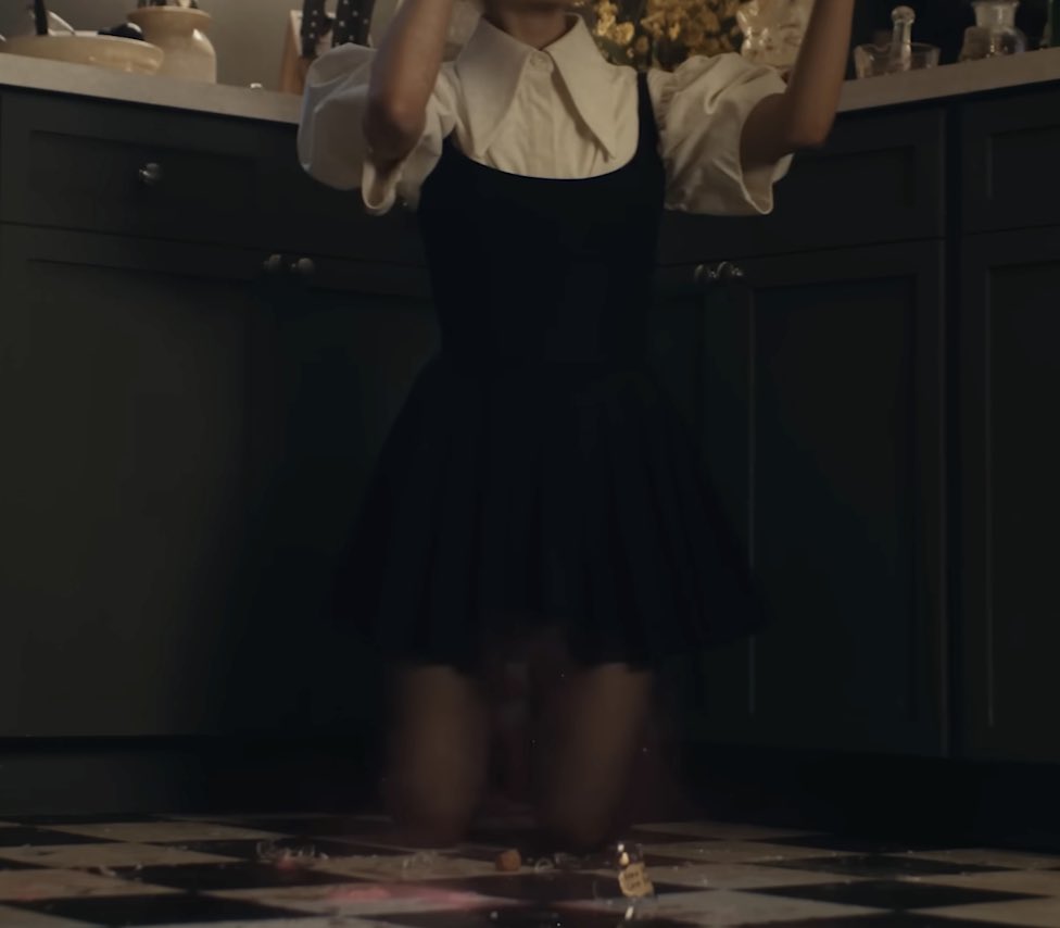 💞🦋 tweet media