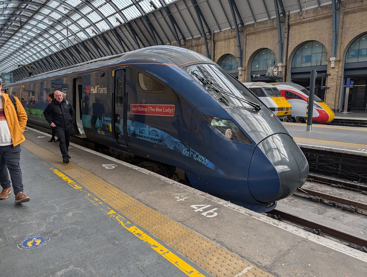 TheTruckingFootballManager tweet media