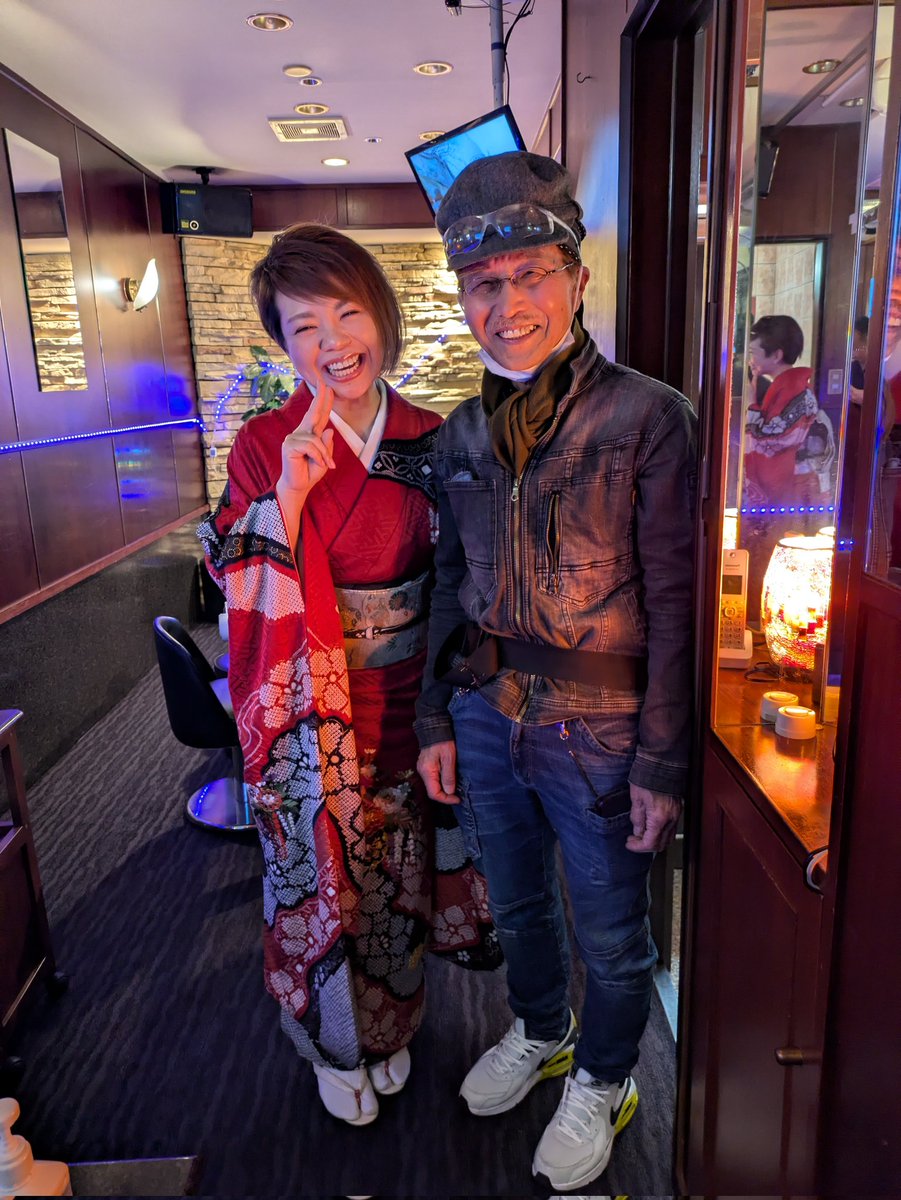 本日は明日3月1日ファンクラブの集いの用意とか色々買い出しに行って