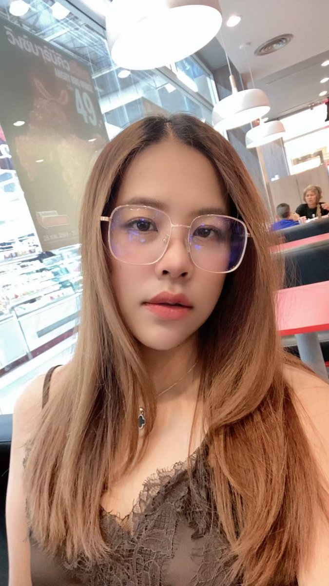 ครูแอม tweet media