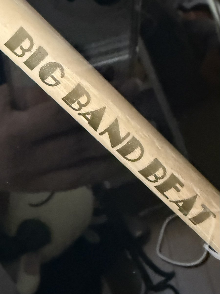 ビッグバンドビートのドラムスティック 想像以上に大きくて重量感あっ