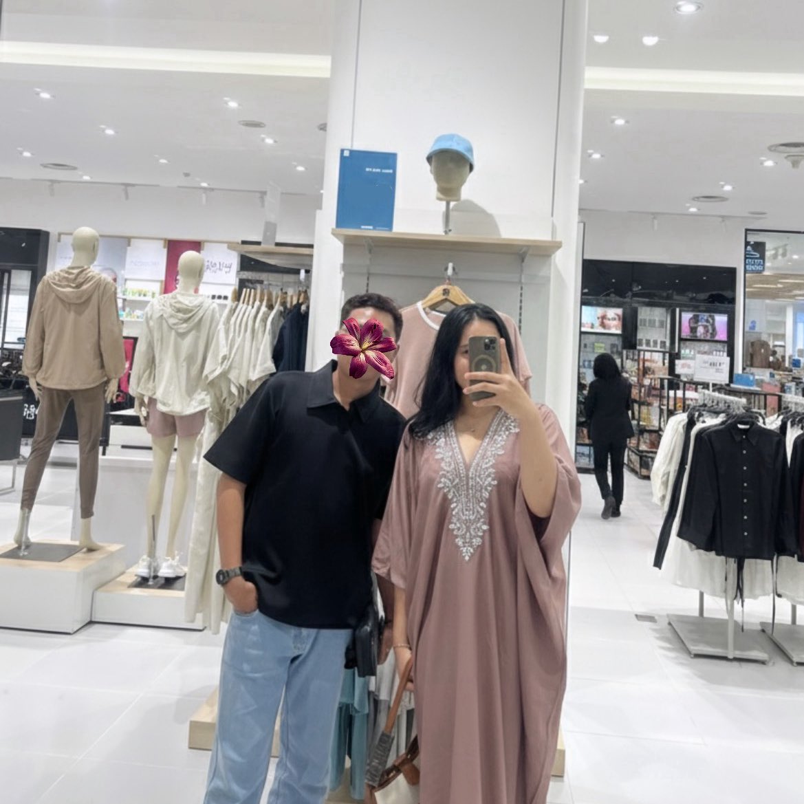 𝐯𝐚 tweet media