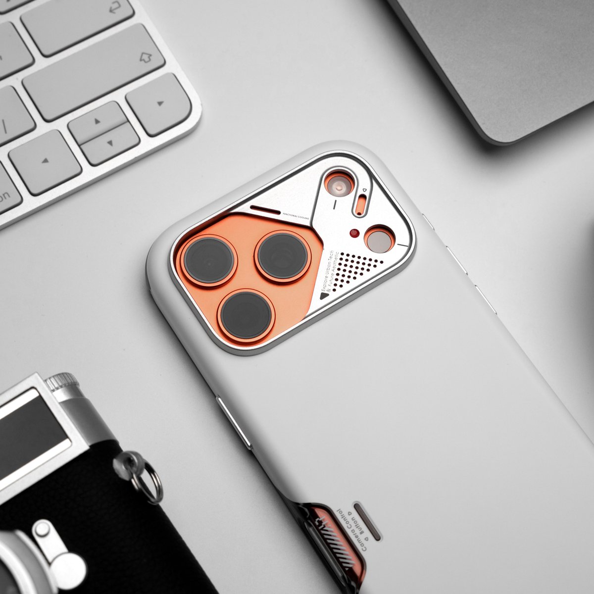 aulumu_official's tweet image. A great weekend starts with your hobby and lifestyle.

#aulumu #gadget #magsafe