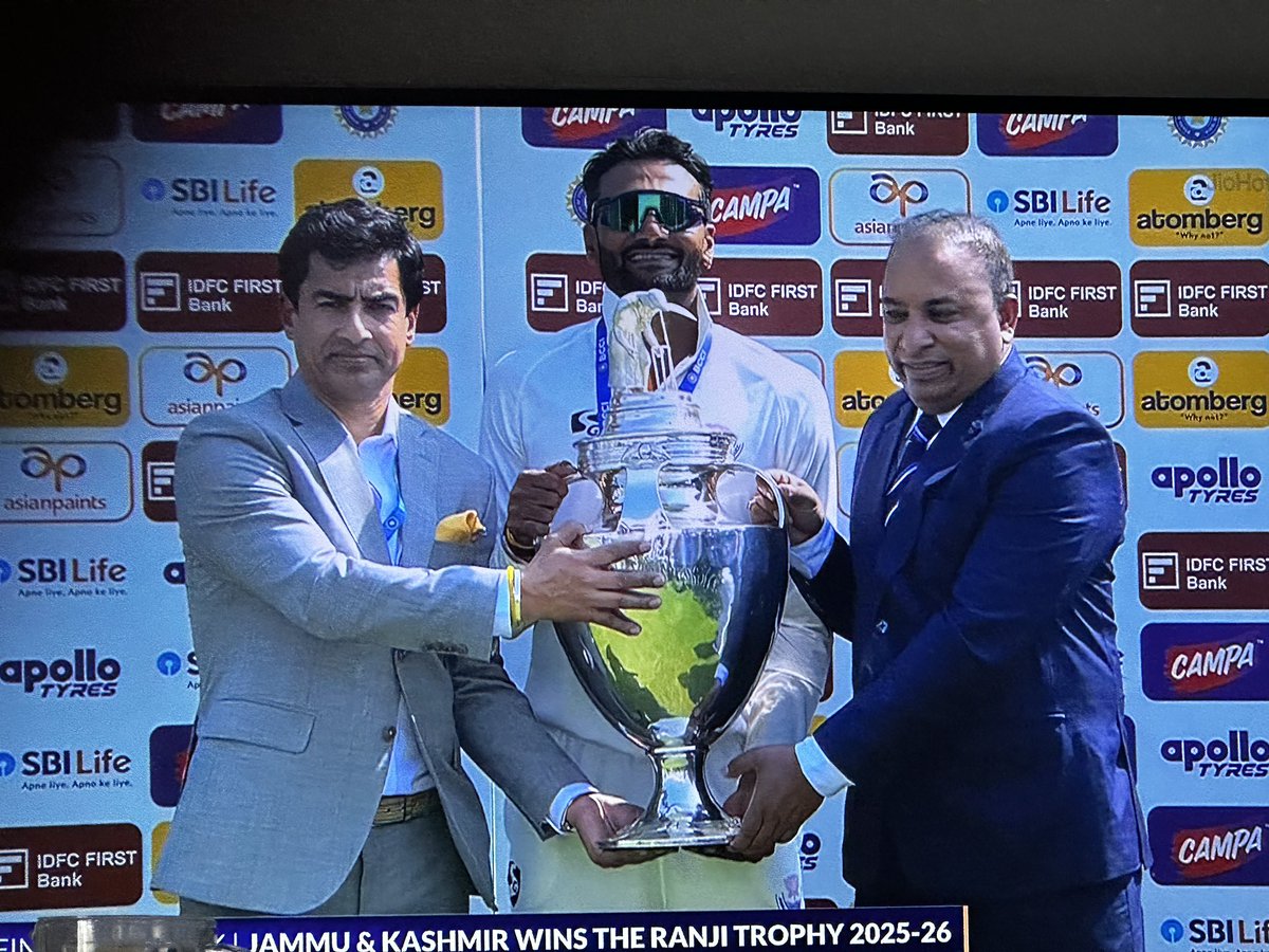 Junaid_Mattu's tweet photo. In despair, this is hope. In the face of adversity, this is courage. 

For every young child in J&amp;K!

We are here. We will claim our due and will fight for our place of honour and dignity!

Well done JKCA AND WELL DONE TEAM J&amp;K!

#RanjiTrophy #NationalChampions 🇮🇳 https://t.co/lUvCc7my62