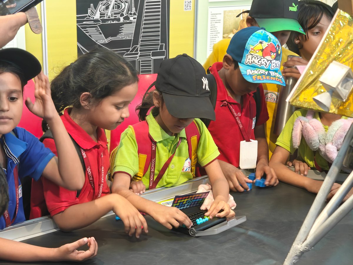 DSCDharampur's tweet photo. A perfect blend of curiosity and joyful learning that encouraged problem-solving from a young age.
#learningbydoing #dscdharampur #youngminds #ScientificThinking #problemsolvingskills #ScienceForChildren
(2/2) https://t.co/mJQB5XYV70