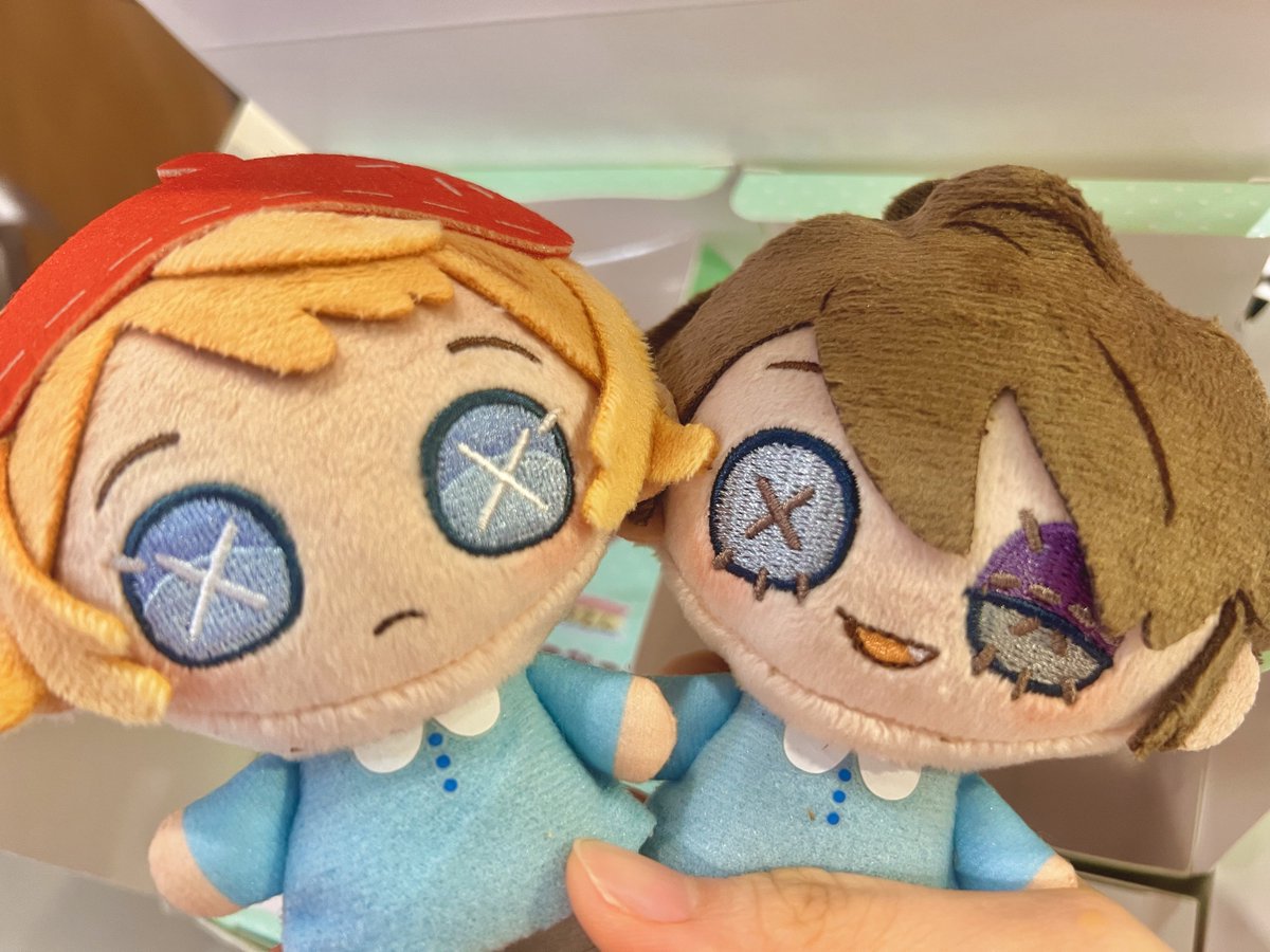 von | 💤 tweet media