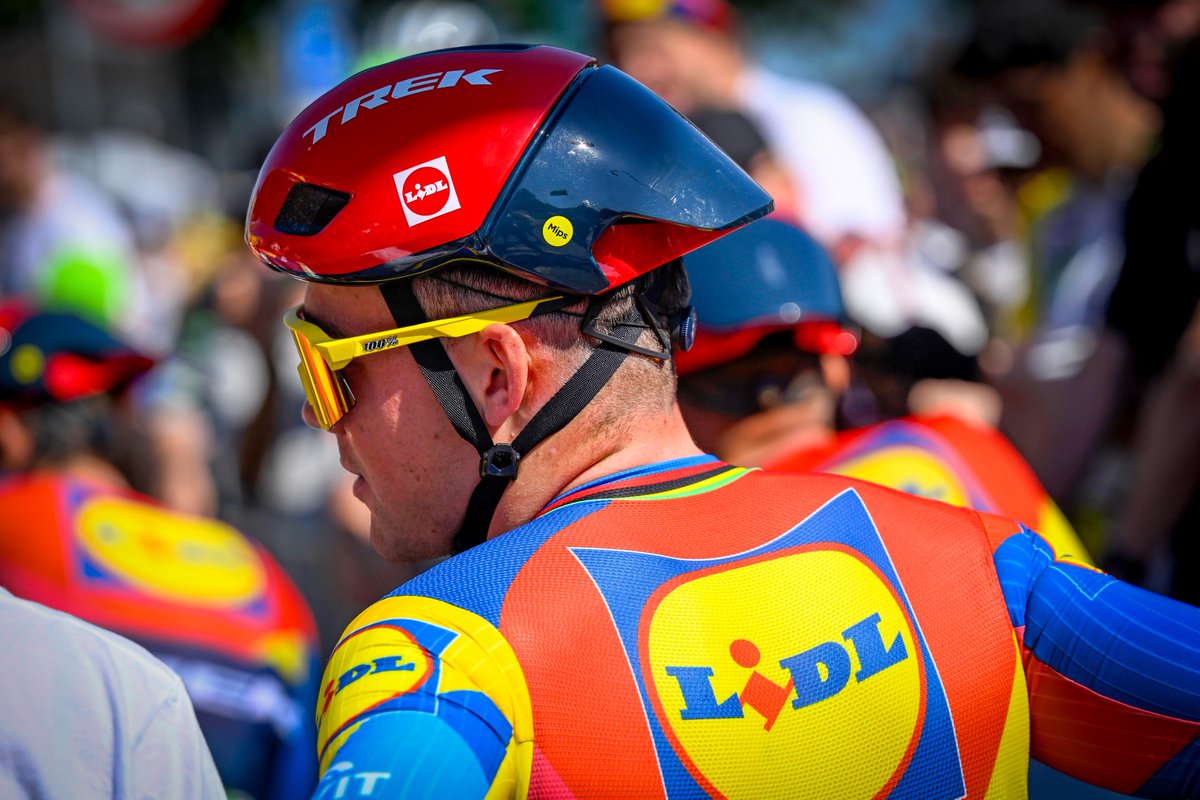 Domestique tweet media