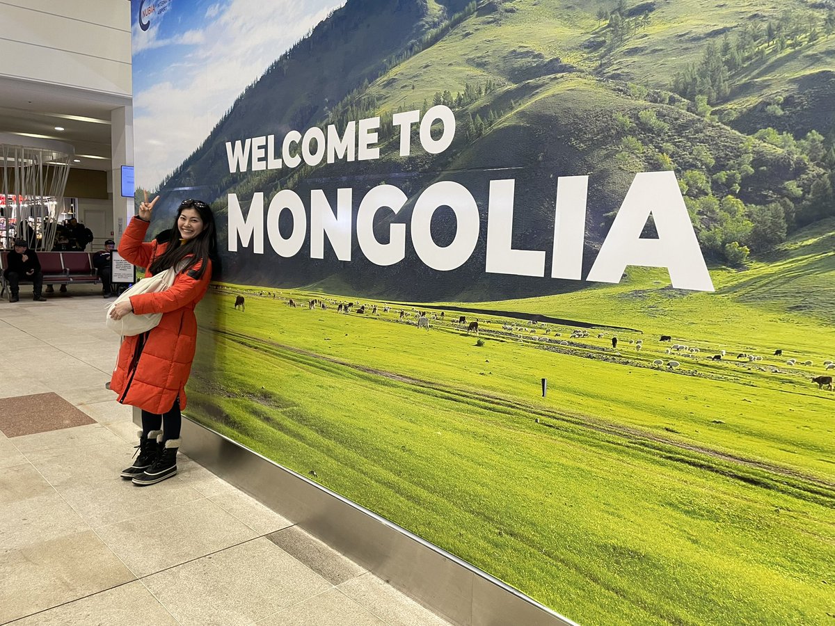 izuminity's tweet photo. In Mongolia🇲🇳
マイナス30°の世界！！
2月後半で基本−20°前後
北海道より余裕で寒いです🥶
でも、本当に最高😆 https://t.co/8meUB5yxBx