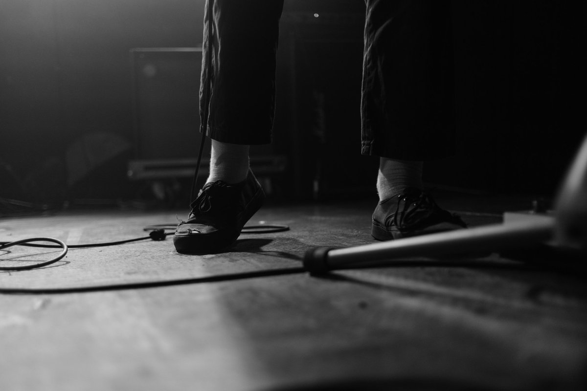 jokinfdez's tweet photo. Veneno, rabia y bien de volumen anoche con #VIBORA x Daba quemando suela y volando un par de centímetros.
Y un bolón de la hostia, como siempre. 💥
Si duele, estás vivo. 🔥🔥🔥
#donostia #musicphotography #livephotography #hardcore
📸 https://t.co/u2zhWt1nqK https://t.co/oT7bZN2FcE