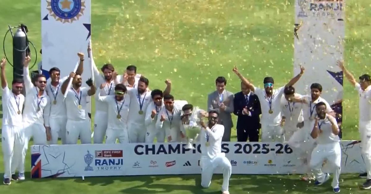 The coveted trophy is here! #RanjiTrophy #RanjiTrophyFinal