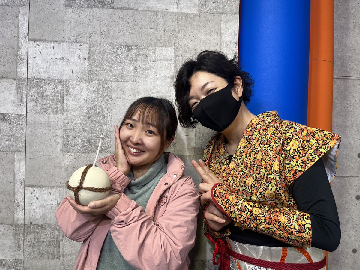 収録のあと仲良しなディレクター加藤さんとラソチ！なんと加藤さん、忍者でもあるのだっ！🥷今大流行しているらしい琵琶湖キーホルダーをゲト　#滋賀　#甲賀　#あいコムこうか　#あいの土山
