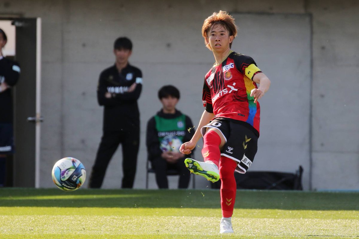 aTakoubou's tweet photo. キャプテン、10番！
福島のレジェンドになっちゃうくらいもっともっと活躍して欲しい✨

おまけで1枠、違う選手w

#福島ユナイテッドFC 
#針谷岳晃 
#磐田福島 https://t.co/UDjKYYSQ0e