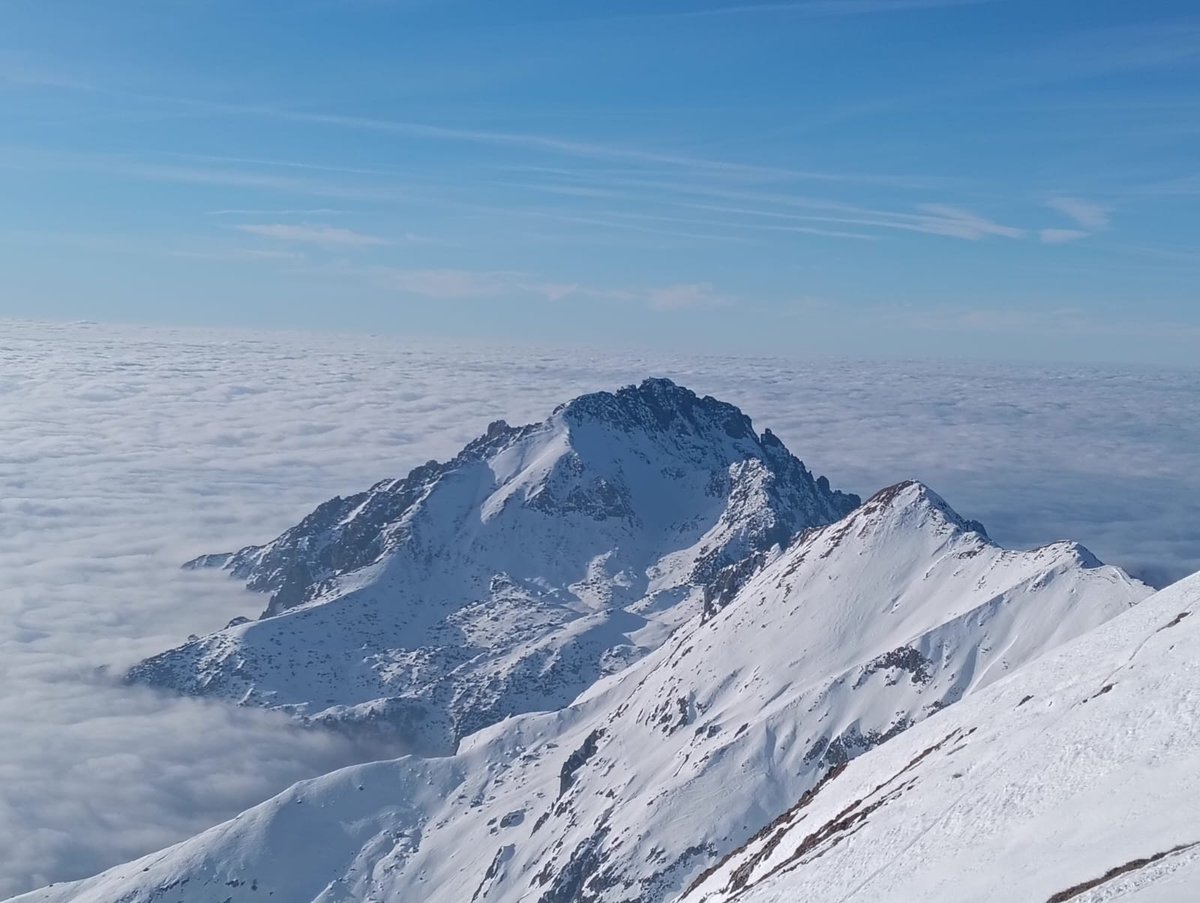 Saliinvetta's tweet photo. ๐ธFOTO LIVE
Rifugio Brioschi e Vetta della Grigna Settentrionale ๐โค๏ธ
Foto di questa mattina โ๏ธ ๐ฅถ
๐Qui trovate tutti i dettagli del Rifugio :
https://t.co/9yfKtjPnX7
#rifugiobrioschi #grigna #grignone #valsassina #view #montagna #alpinismo https://t.co/8XOHuf2jFO