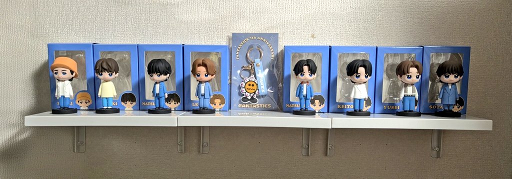 yu_te_ru's tweet photo. こうやって並べると、ファン太郎のフィギュアも欲しかったな…🌻
#FANTIME
#FANTASTICS 
#FANTARO  
#ファン太郎
#ファンタのFC
#ファンタちゃん祝7歳 https://t.co/aStqTg98pF
