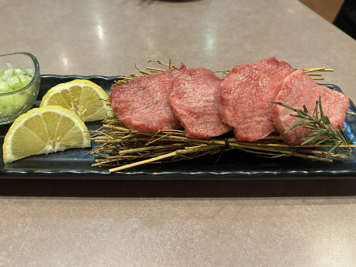 no_pozu's tweet photo. 肉肉肉〜 https://t.co/5TzQK1Dtwp