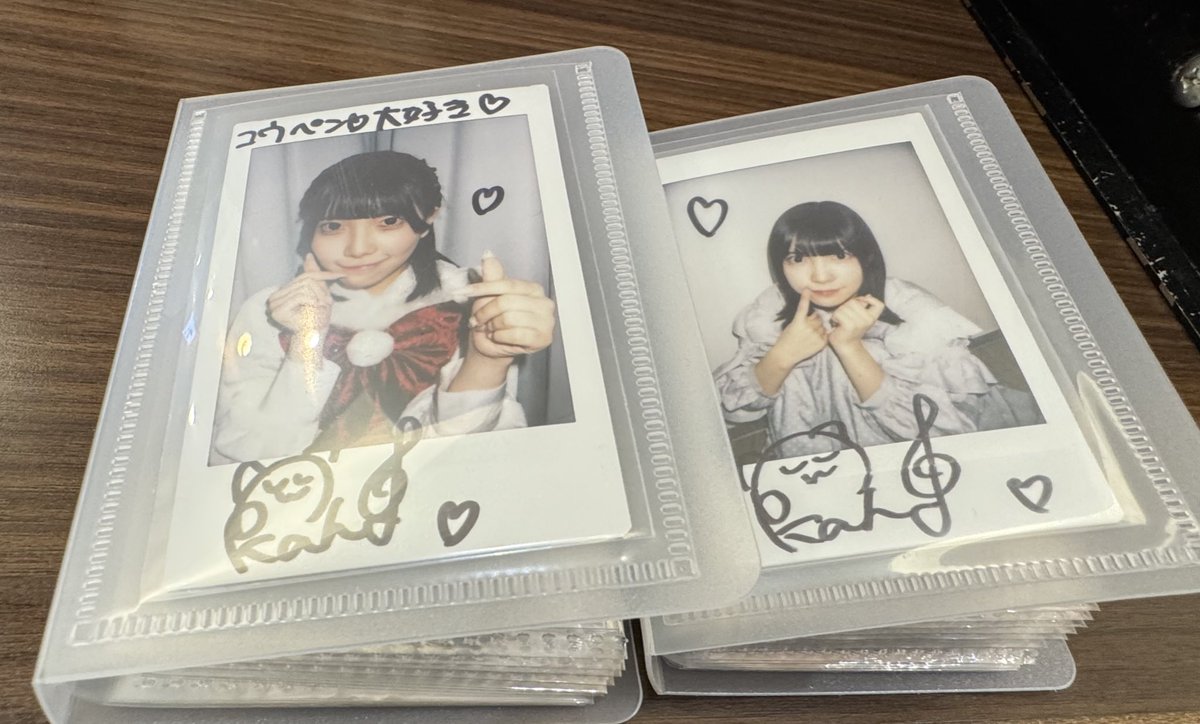かほちゃんチェキアルバム遂に2冊目行きました˙ᵕ˙ 表紙にするサインも