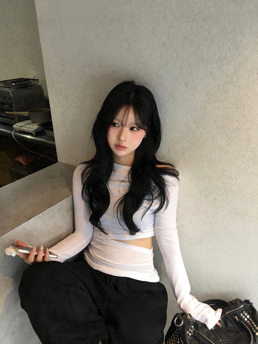 momo tweet media
