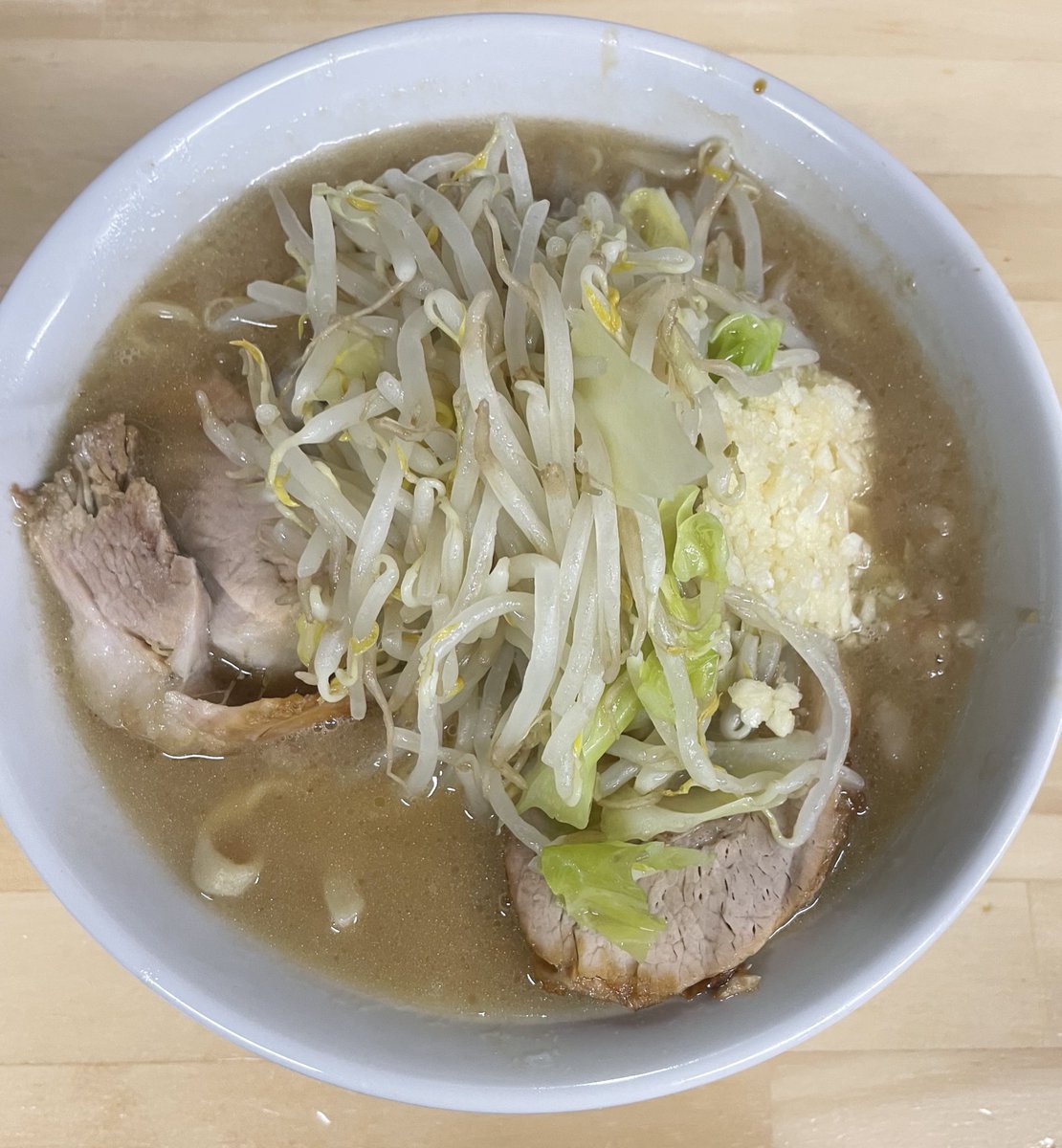 DB_fuGta's tweet photo. ラーメン澄火(山梨県富士吉田市)
ラーメン200g  980円

#G系
#二郎系
#ラーメン
#ramen https://t.co/jTgs8583gN