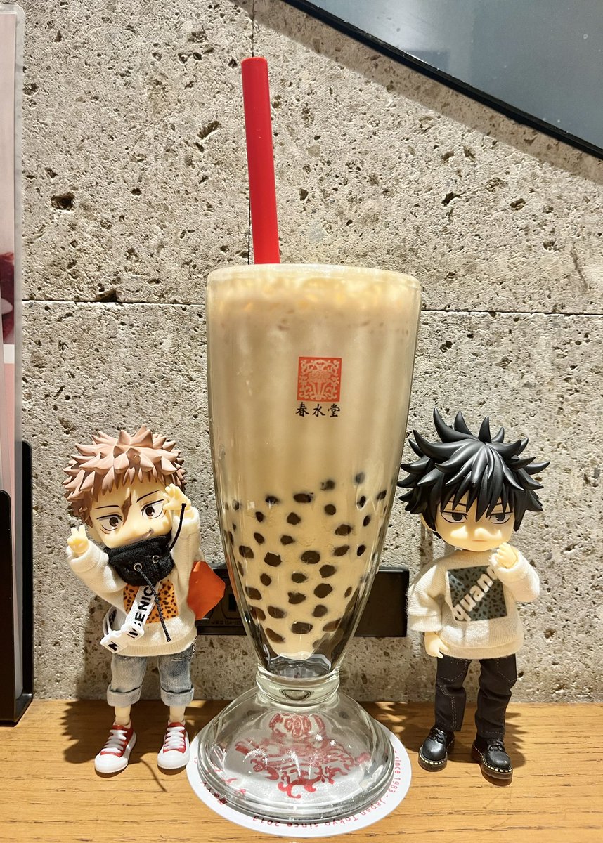 神座コラボ〜🧡💚とその後行った春水堂
ラーメン思ったよりデカくてびびった。なんとか食べ切った…😂
🐯くんのメニュー変わり種ラーメンかなって思ったけど思ったより食べやすくて美味しかった🍜