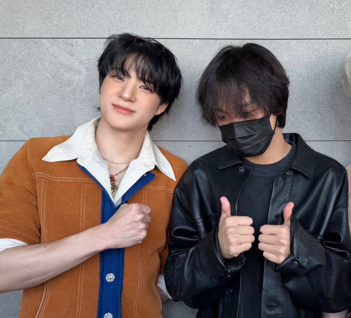 6⁶ tweet media