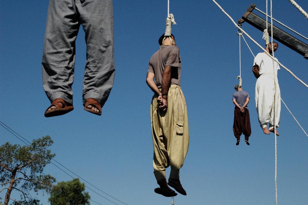 <a href="/armesillaconde/">Santiago Armesilla</a> <a href="/Giiuu_94/">Guiu</a> La gente de bien está con Irán . Iran :