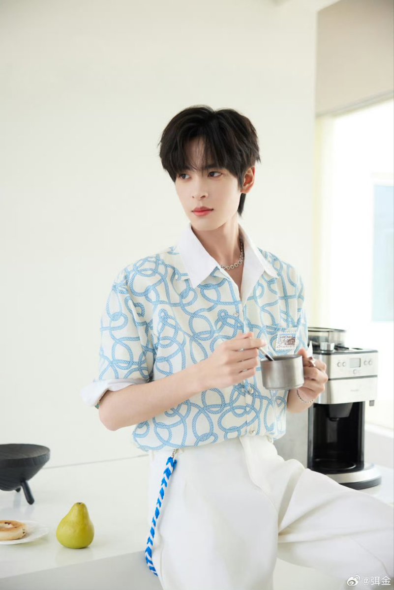 28.02.2026 MiJin Weibo Update: 🍃 บรรยากาศวันใบไม้ผลิ... เดี๋ยวเจอกันนะ

#MiJin #ดวงอาทิตย์ของจินจิน #LagogoTH