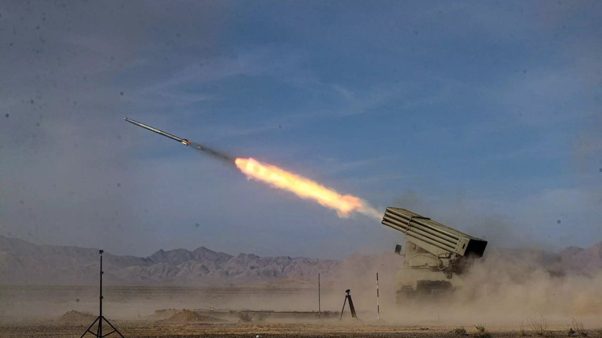 Ya Allah, Iran today is the only Muslim country in the world that's ready to risk everything to defend the honour of Islam, Ya Allah do not let them fall! 🇮🇷🤲😭😭

و ما رميت اذ رميت ولكن الله رمى 🔥