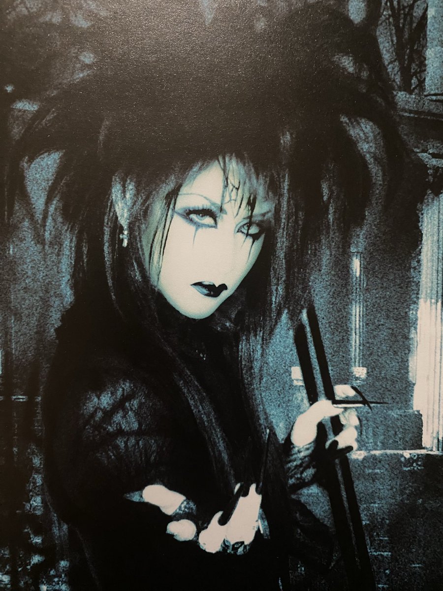 頂きものフライヤーシリーズ18、 Moi dix Mois。 2004年のシングル