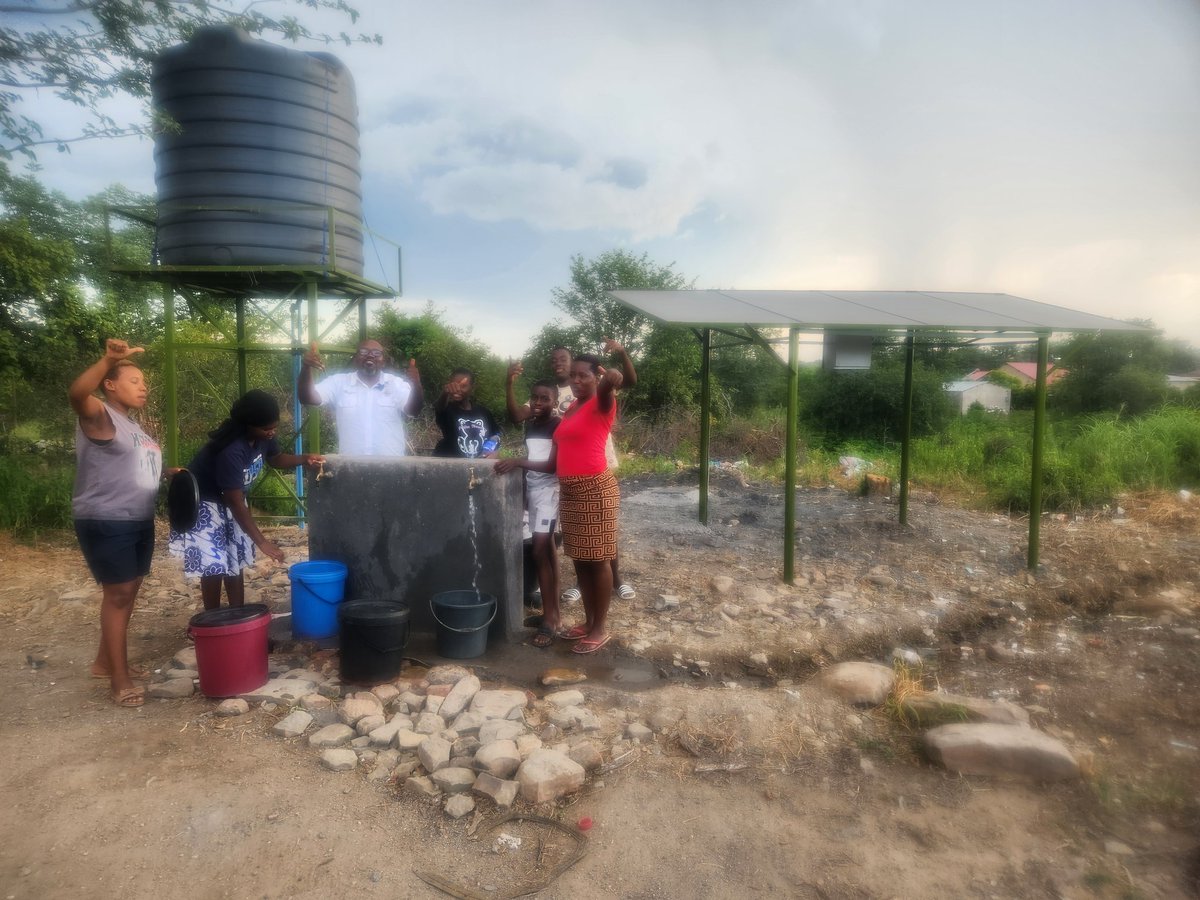 Fortune Daniel Molokele tweet media