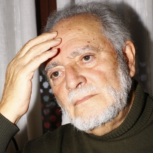 "Malditas sean las guerras y  los canallas que las promueven" 
- Julio Anguita -