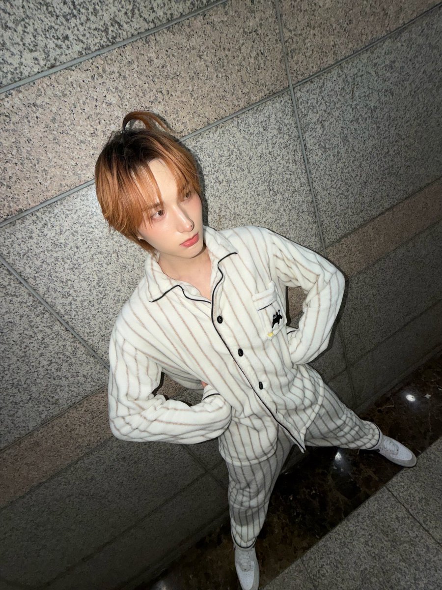 XODIAC_MEMBERS's tweet photo. [#범수] 

🍎🍏🛌😴

#XODIAC #소디엑 #BEOMSOO #범수 https://t.co/MHzk843NQ9