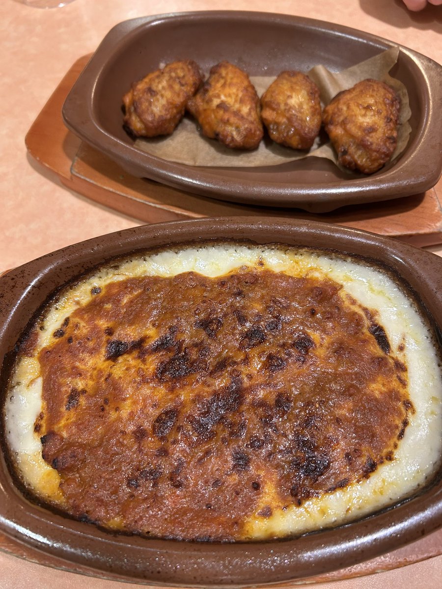 mudar_osaka's tweet photo. 行きつけイタリアン🍕2
安定してる、サイゼ💕
🍷も呑んだよ https://t.co/q17EzTGKmn