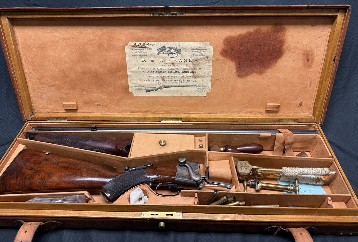 Daniel Fraser is one of Scotland’s most respected gunmakers and his side-lever falling block rifle action is perhaps his best known creation. Fraser made target and hunting rifles based on his falling block action.
revivaler.com/d-j-fraser-fal…