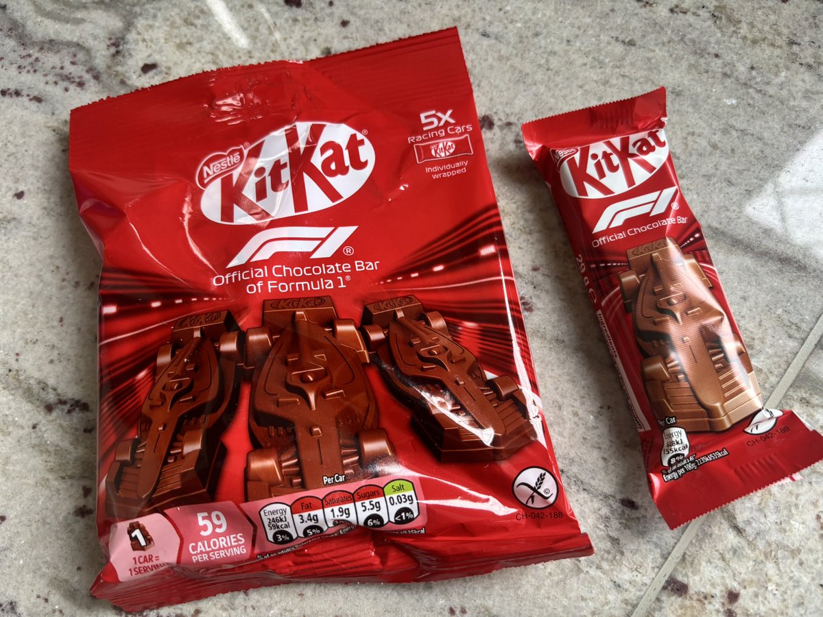 Who knew <a href="/KITKAT/">KITKAT</a> did F2 cars too 😂