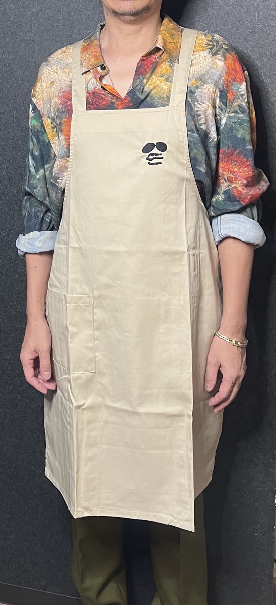 Ragbaby：やっぷ〜🍽️
Kenさん新グッズのポーチ、カトラリー、エプロンの受注受付は本日23:59まで！！
確実に手に入れたい人はぜひこの機会にチェックしてね✅

購入はこちら🛒ar-cade.jp/collections/ken