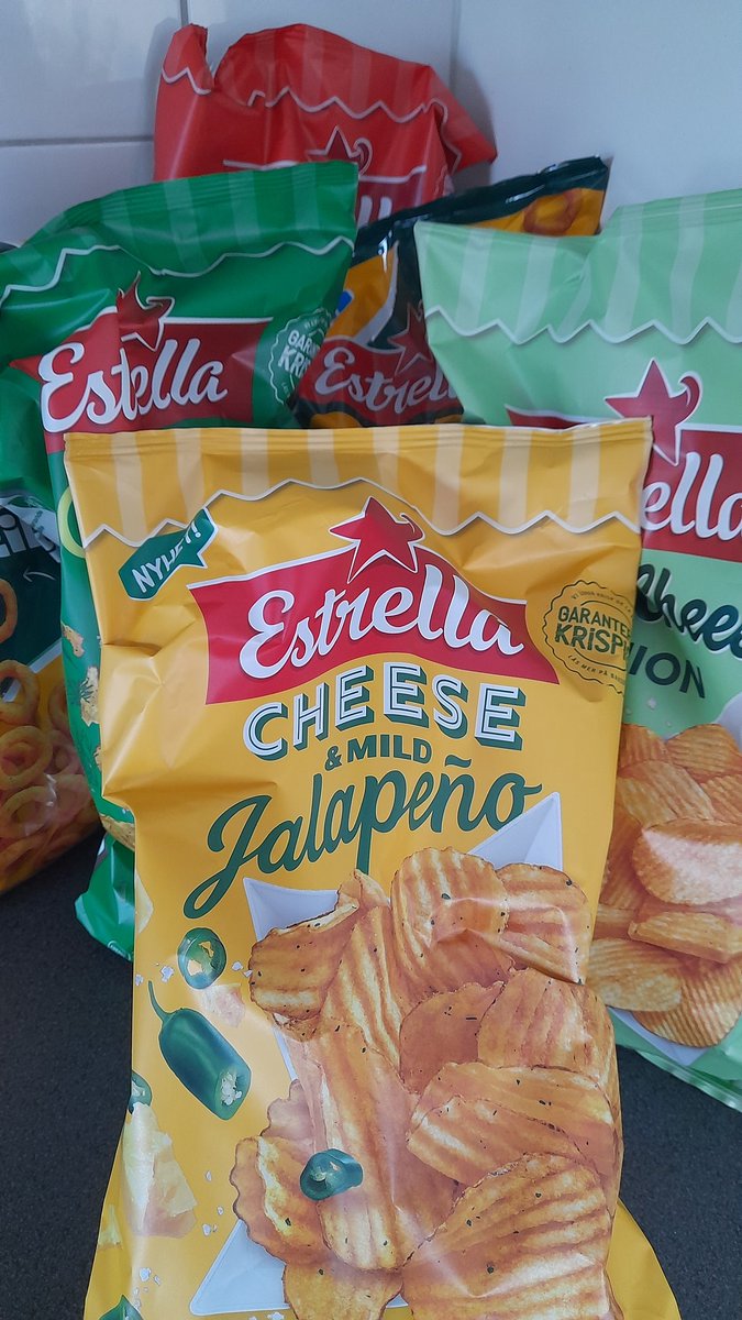 SwedishGamester's tweet image. ✅️ #Dice
✅️ #Rules
✅️ #Snacks
✅️ #Drinks

I'm all prepared and ready for a day of playing #DnD (Drakar&amp;amp;Demoner) with my #GameGroup! 😀👍

#DungeonsAndDragons #DrakarOchDemoner #HellfireClub