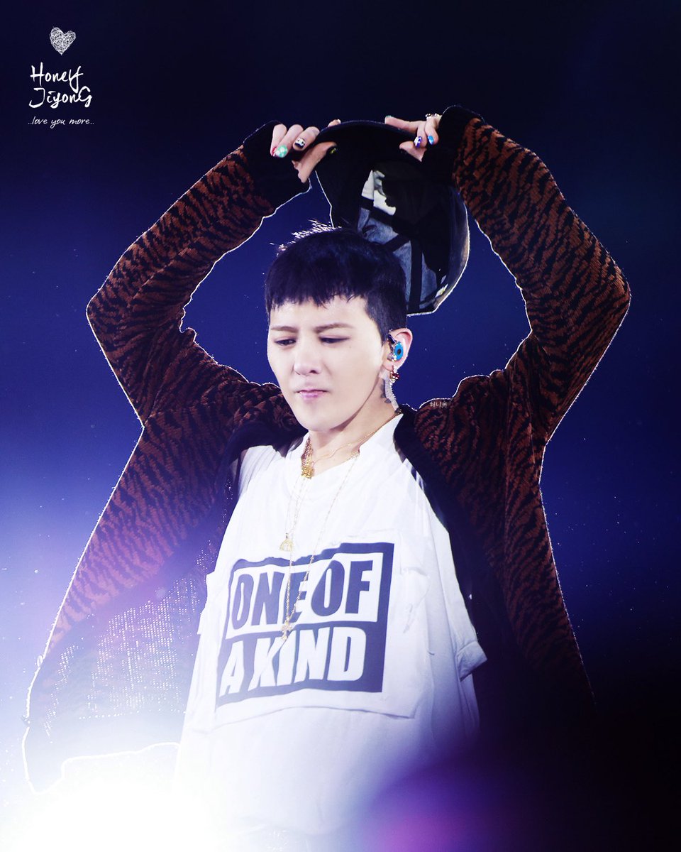 허니지용♡ tweet media