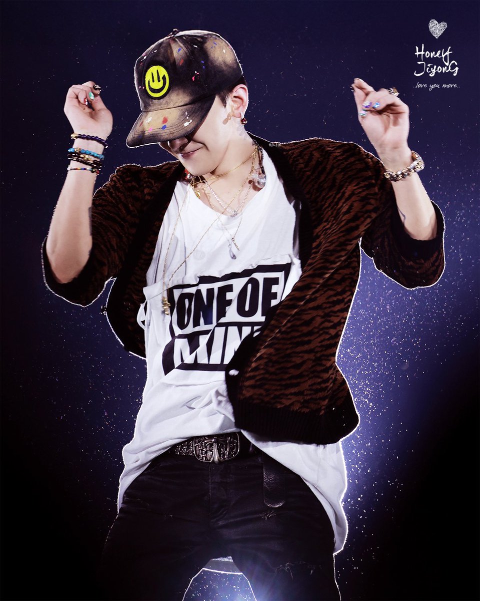 허니지용♡ tweet media