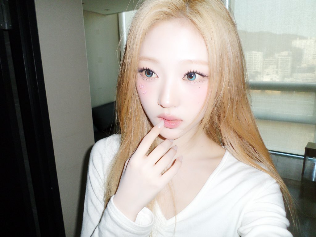 หนุเตลผมทอง+เลนส์ฟ้า มะเคยอ่อนโยนแต่ใจแม่เลย😭😭😭😭😭🫠🫠🫠