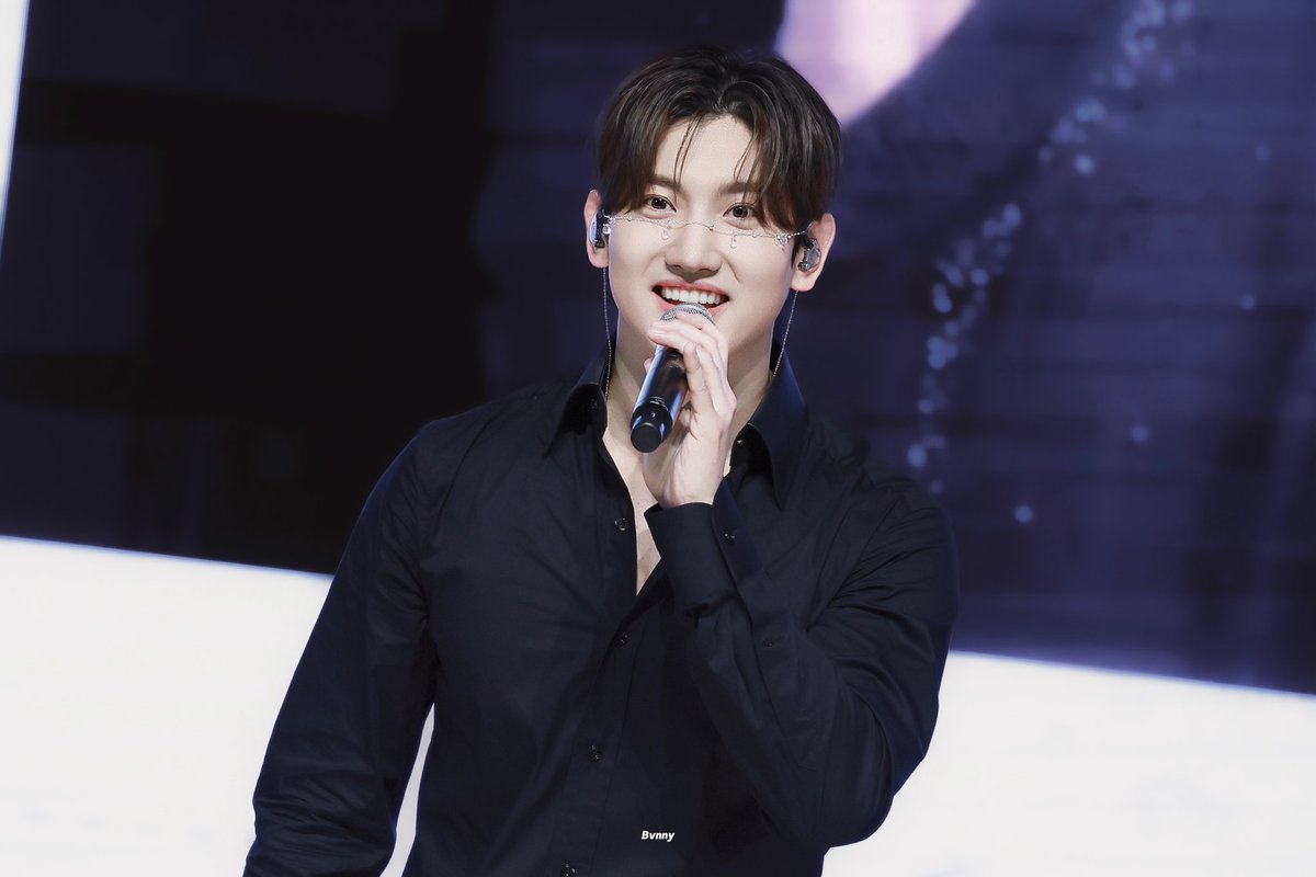 MydarlingStayG's tweet photo. 📸｜🎶
#チャンミン #CHANGMIN 
#최강창민 #심창민 
#東方神起 #TOHOSHINKI #TVXQ https://t.co/vMs0M1IX7S